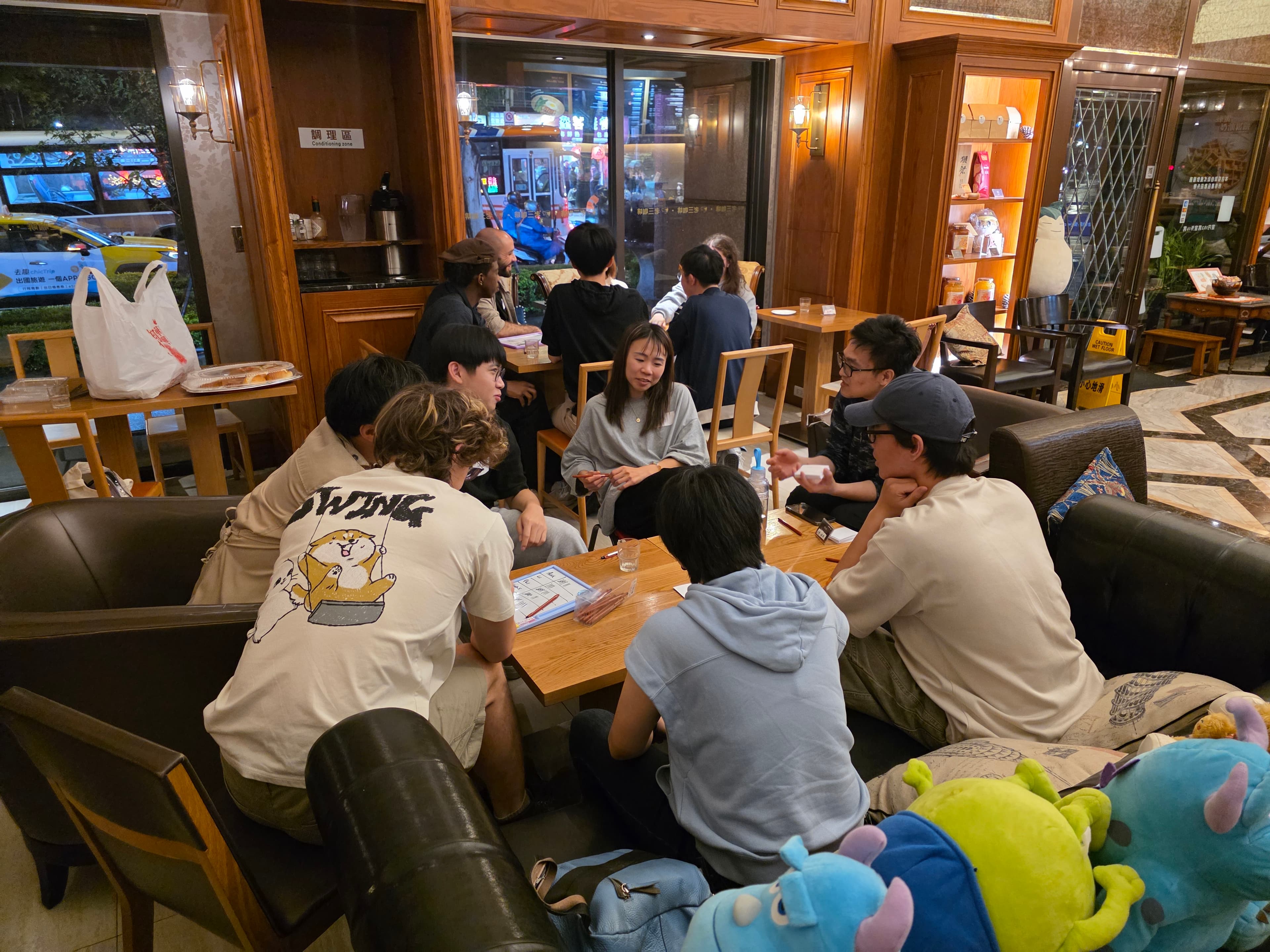 English Games Night - Board games & word games with native speakers — 3